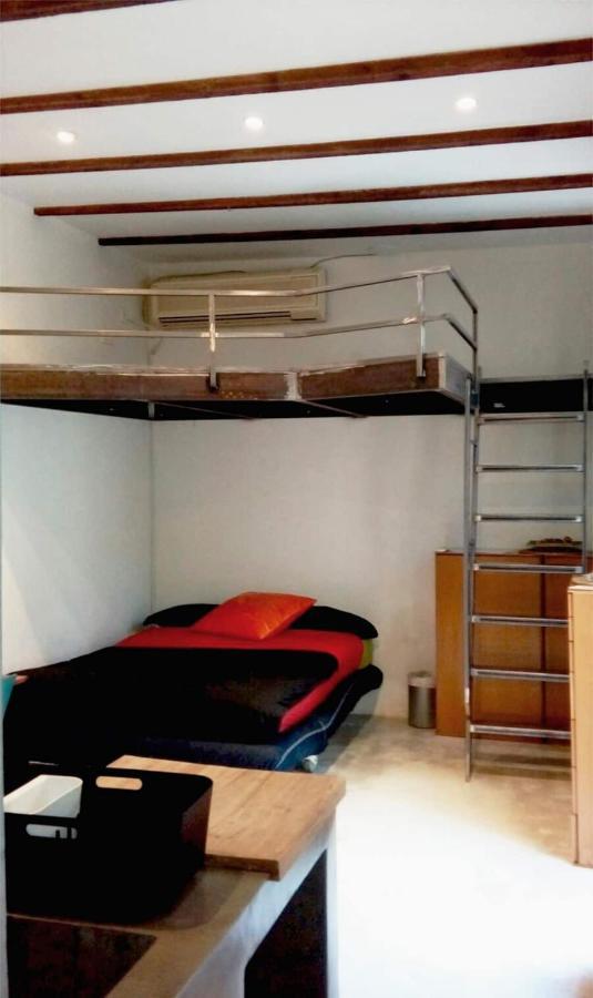 Casita Artista En Bello Edificio Barrio Ruzafa Валенсия Экстерьер фото